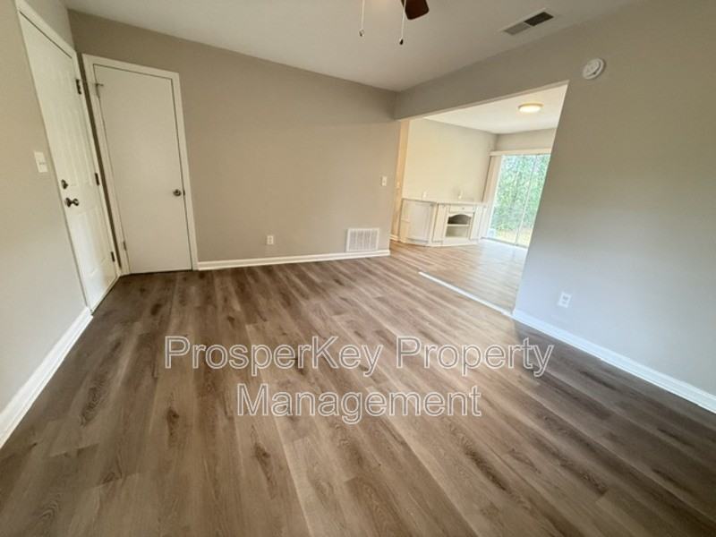 4712 Eton Dr - Photo 3 of 12