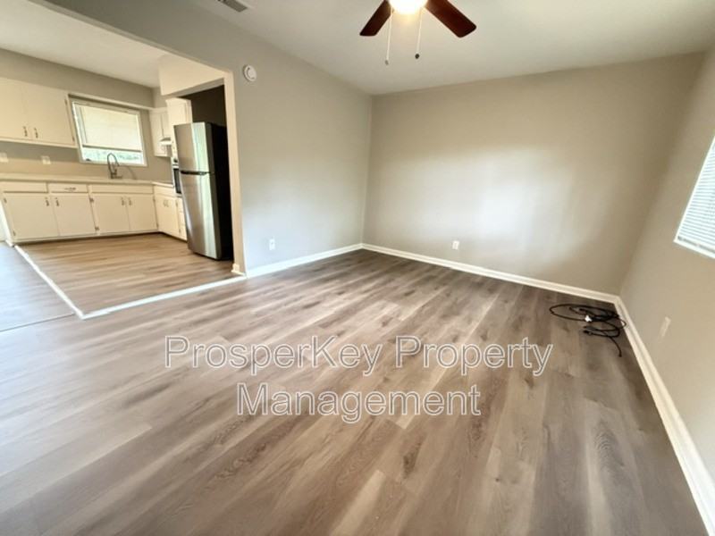 4712 Eton Dr - Photo 4 of 12