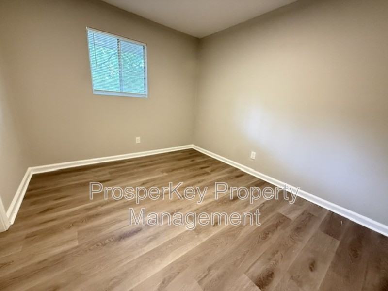 4712 Eton Dr - Photo 7 of 12