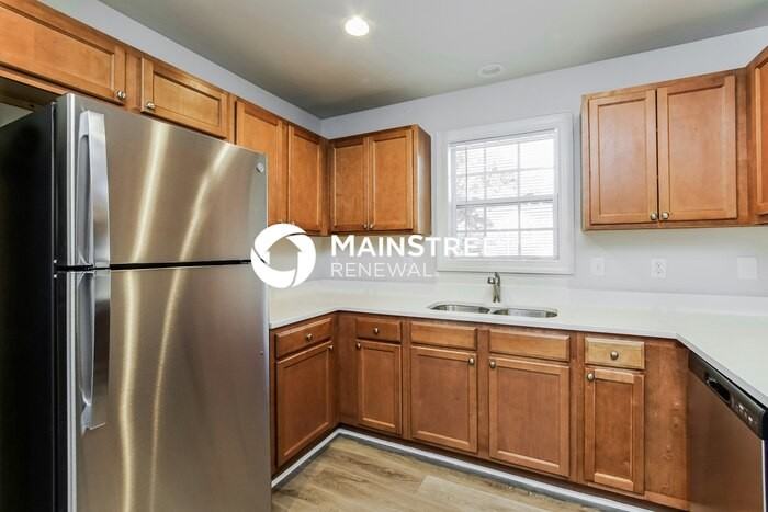 338 Randolph Dr - Photo 7 of 16
