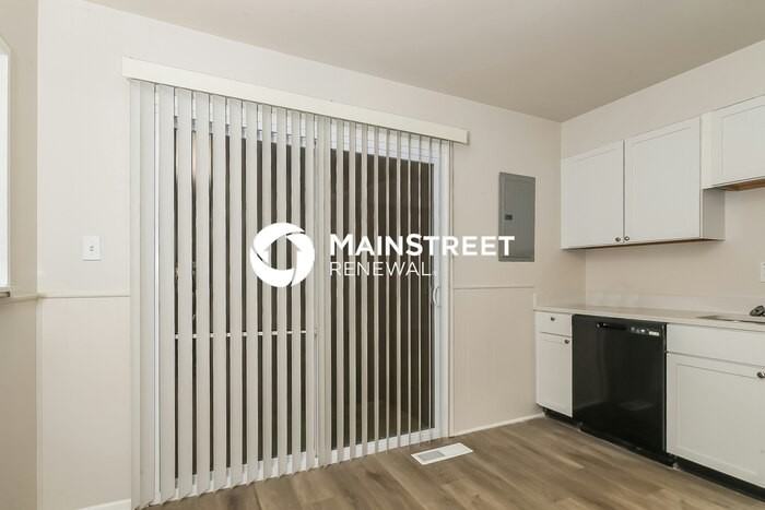 6602 E 47th St - Photo 5 of 16