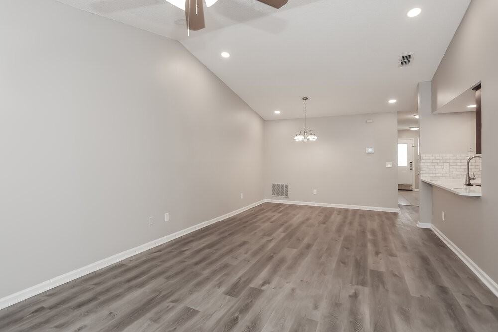 7862 Aquarius Cir S - Photo 5 of 16