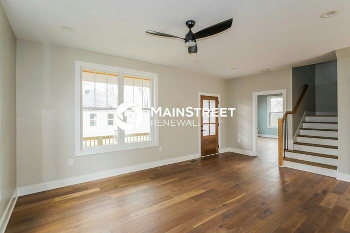 1114 Mcgavock Pike #B - Photo 2 of 17