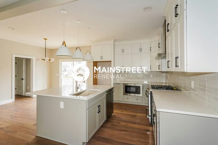 1114 Mcgavock Pike #B - Photo 4 of 17