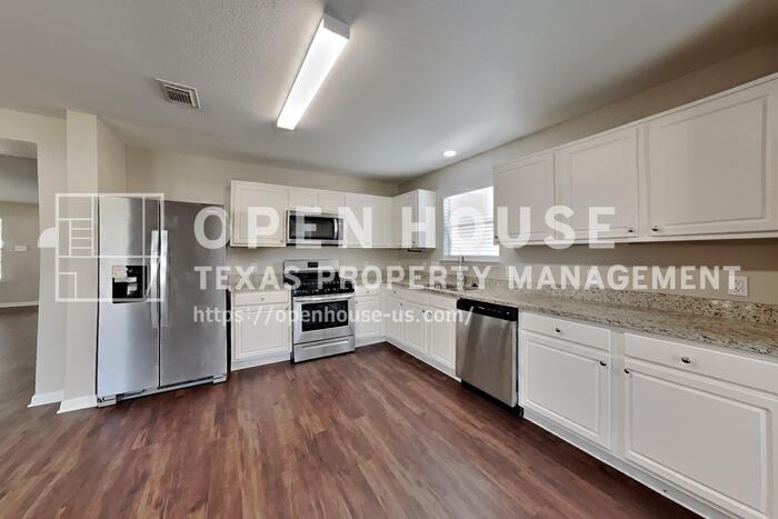 6439 Lily Hollow Ct - Photo 6 of 21