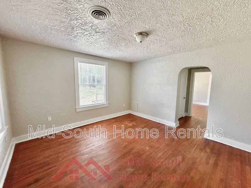 1379 Ferguson Rd #4 - Photo 5 of 13