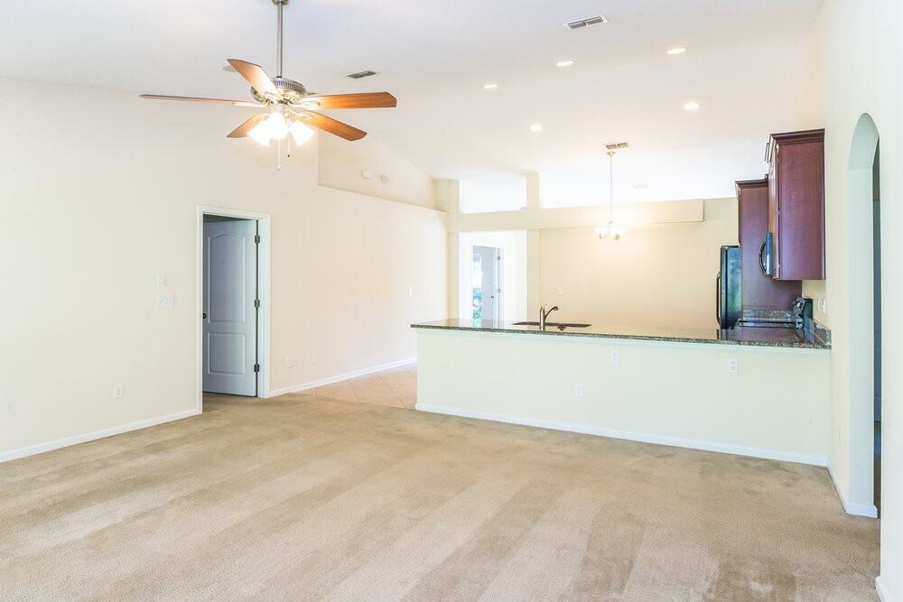 4143 Sherman Hills Pkwy W - Photo 6 of 15