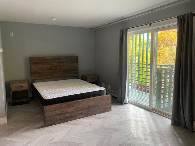 146 Woodford St #2 - Photo 5 of 10