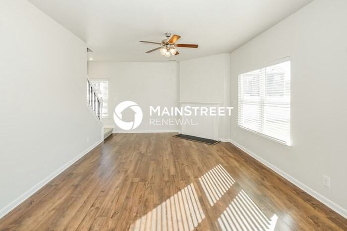 12116 Evergreen Terrace Ln - Photo 6 of 17