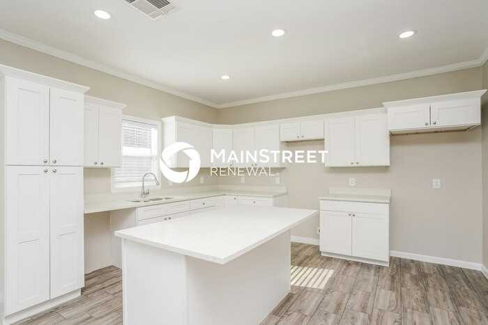 8606 Lee Otis St - Photo 7 of 16
