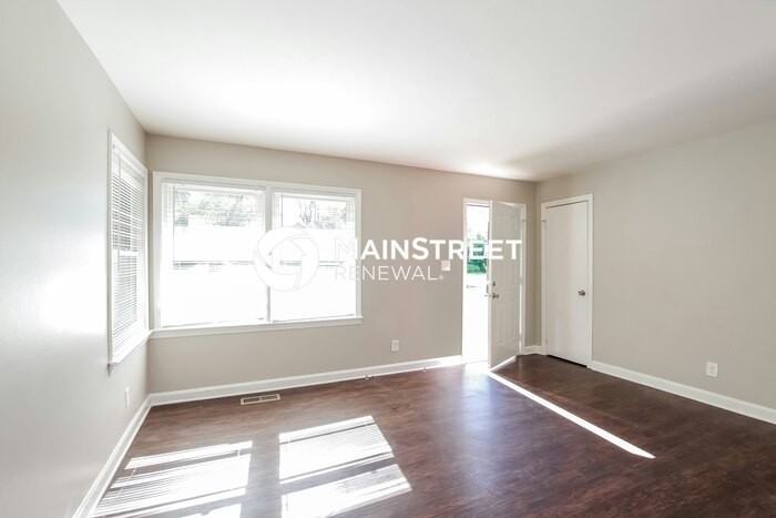 3908 Crestridge Dr - Photo 4 of 16