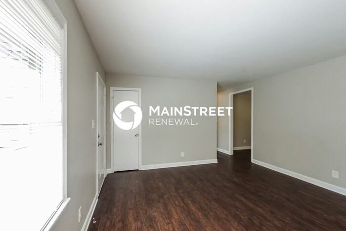 3908 Crestridge Dr - Photo 5 of 16