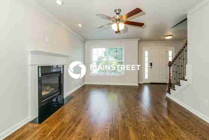 8904 Chesney Oaks Ln - Photo 4 of 16
