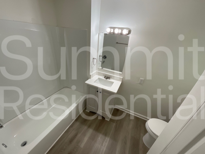 2431 Saint Paul Ave Nw - Photo 7 of 14