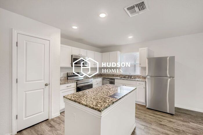 223 W Baxter St - Photo 6 of 14