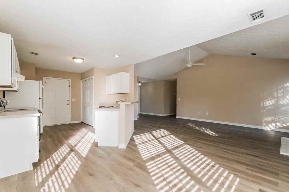 5400 Princeton Oaks Dr - Photo 6 of 16