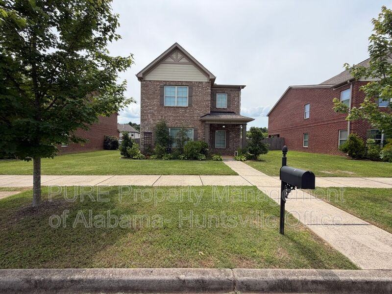 8313 Stillwater Cir Nw