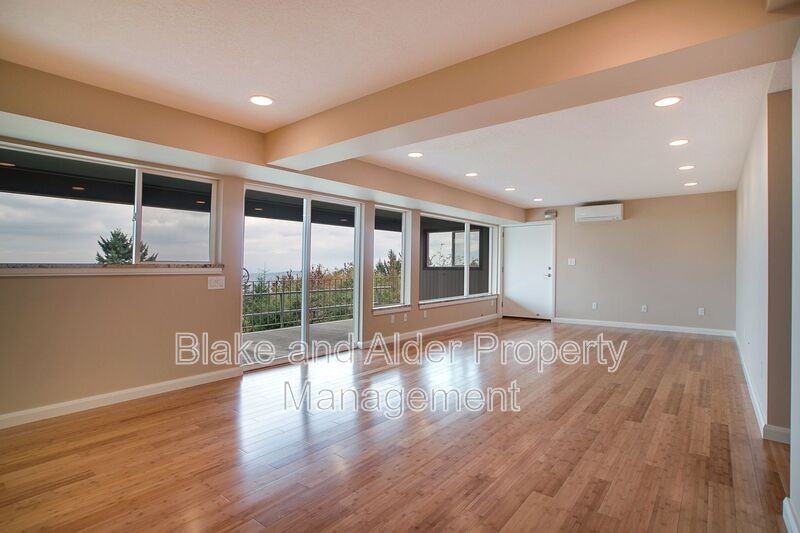 4330 Sw Council Crest Dr #B - Photo 4 of 23