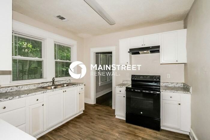 3578 Faxon Ave - Photo 7 of 16