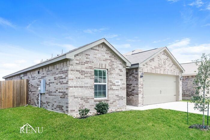 25397 Cypress Bend Dr - Photo 2 of 19