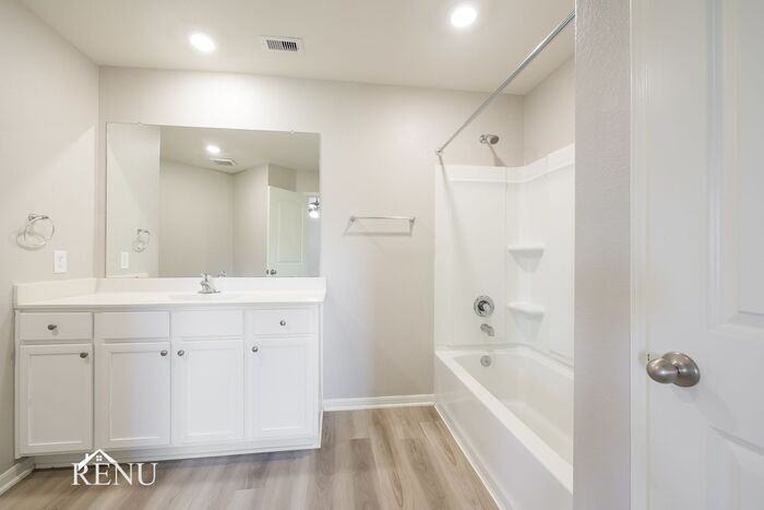 25397 Cypress Bend Dr - Photo 4 of 19