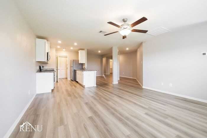25397 Cypress Bend Dr - Photo 6 of 19