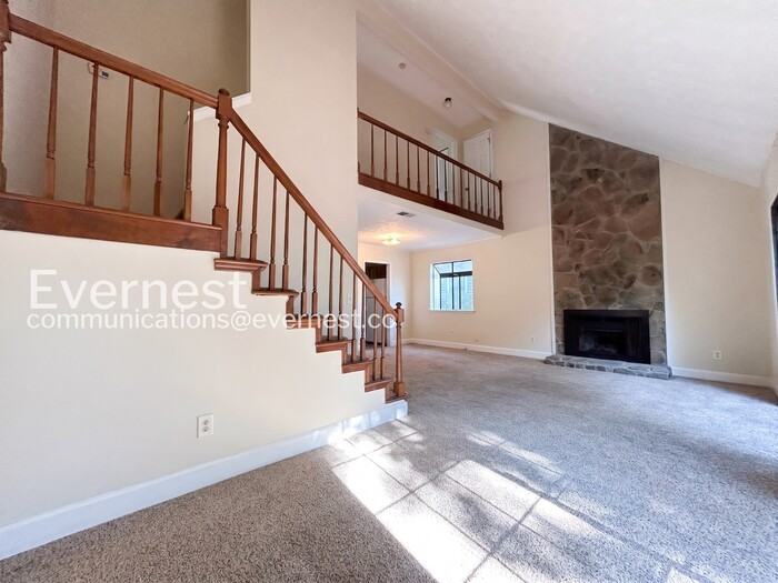1174 Ridgecrest Ln Se - Photo 5 of 22