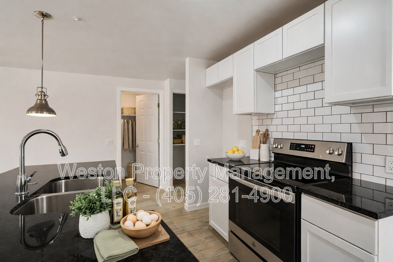 711 Nw 30th St - Photo 5 of 15