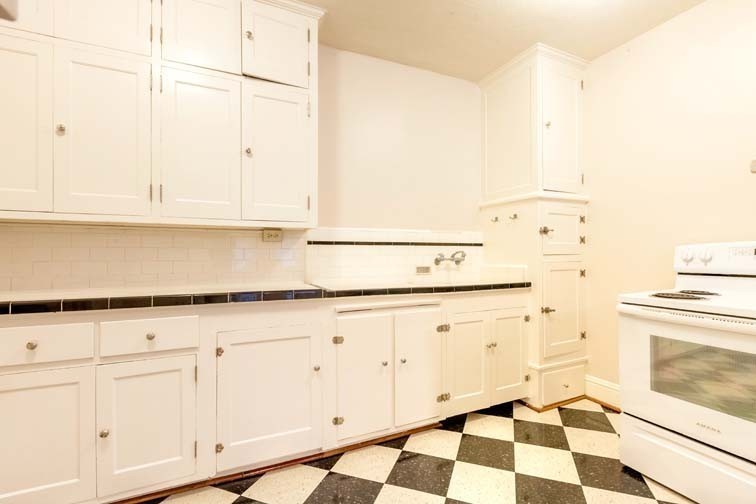 831 SW Vista Ave - Photo 7 of 50