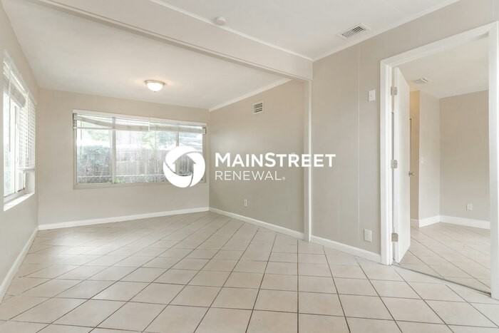 1119 59th St S - Photo 5 of 17