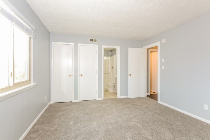 1233 Plymouth Rock Way - Photo 6 of 10