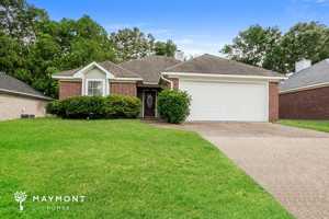 featured image of 122 Chestnut Dr
