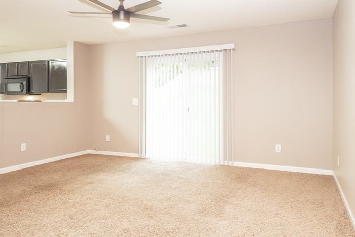 192 Green Garden Dr - Photo 4 of 8