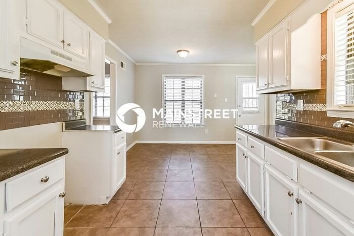 6816 Birch Run Ln - Photo 6 of 16