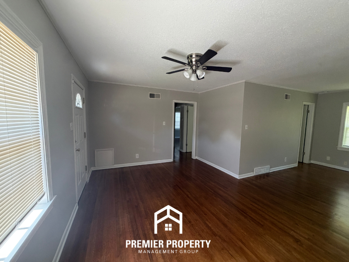 1629 Raymore Rd - Photo 2 of 16
