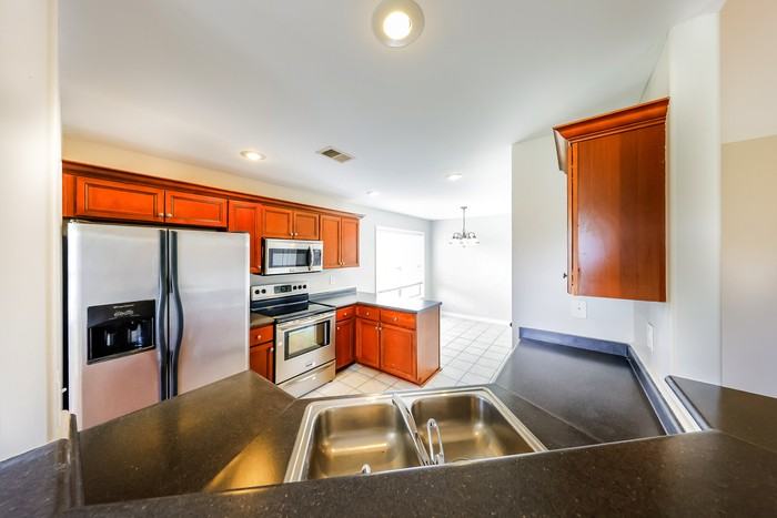 105 Landings Way Dr - Photo 4 of 10
