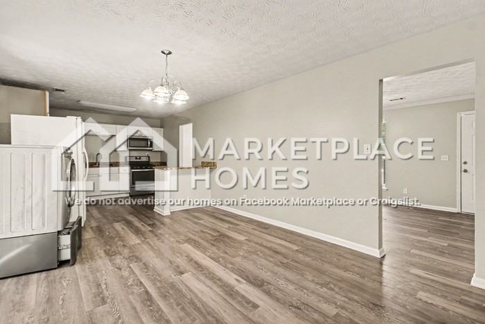 33 Heery Rd - Photo 7 of 26