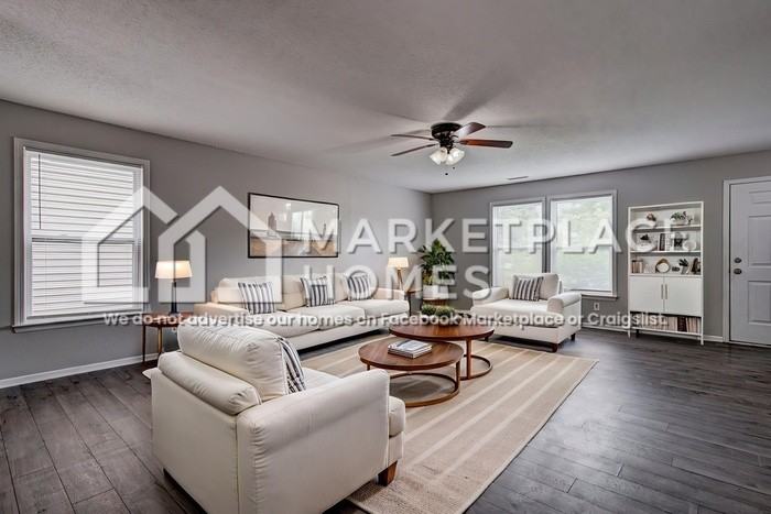 2108 Bridlewood Dr - Photo 3 of 29