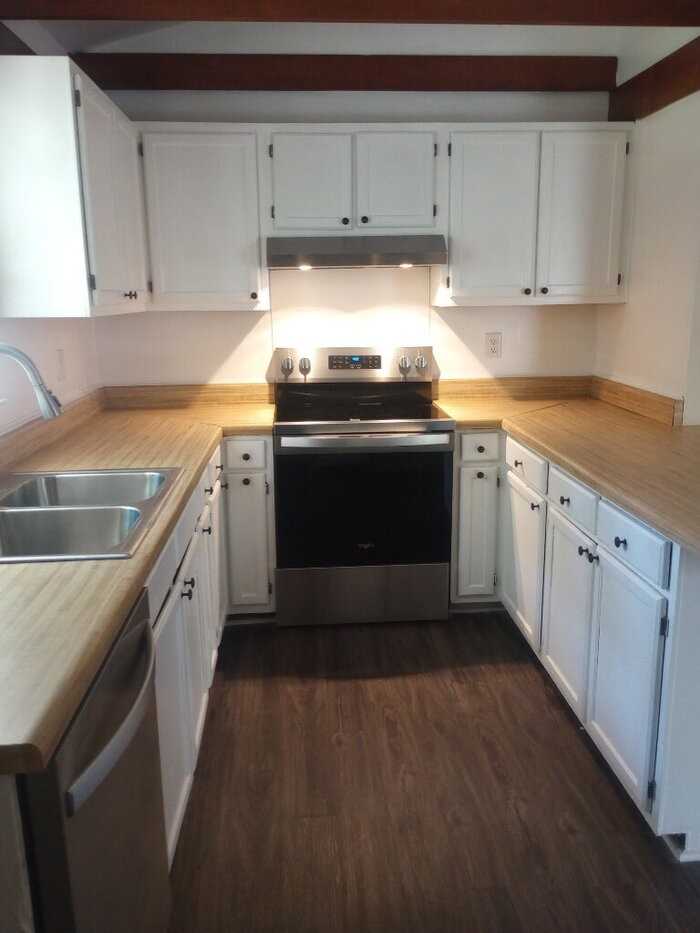 8 Charterhouse Ct - Photo 6 of 16