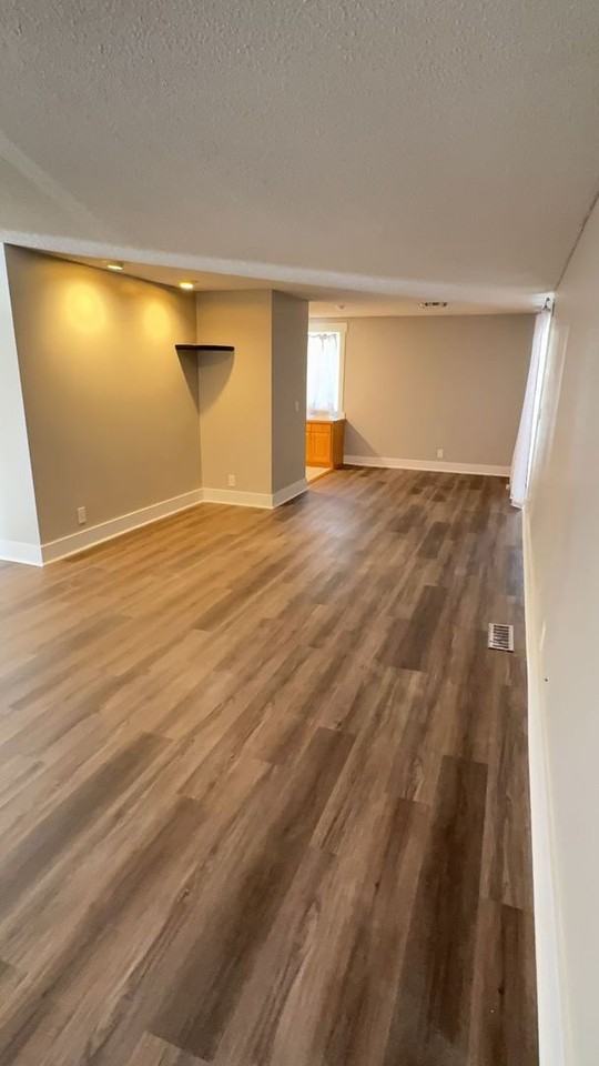7452 S Claret St - Photo 3 of 23