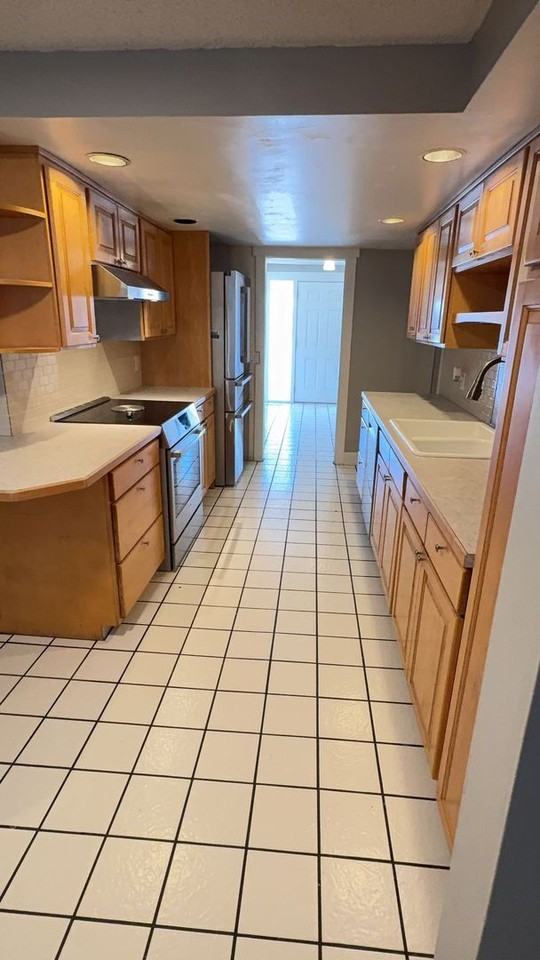 7452 S Claret St - Photo 7 of 23