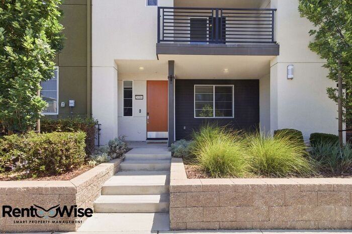 29384 Hub Ln - Photo 3 of 50