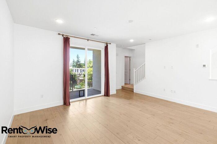 29384 Hub Ln - Photo 5 of 50