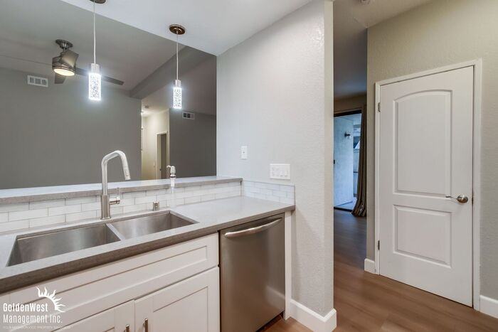 2238 River Run Dr #240 - Photo 4 of 21