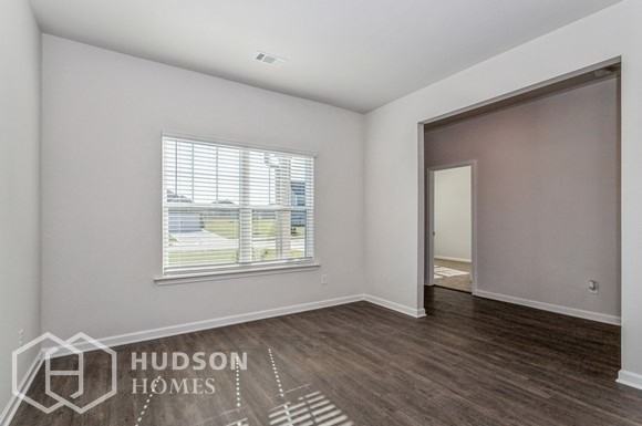 1108 Amadas Dr - Photo 5 of 22