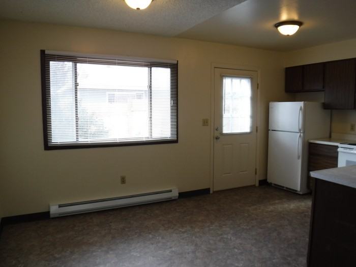 917 Pullman St #2 - Photo 2 of 17
