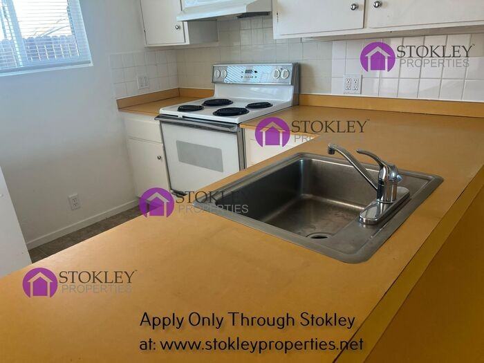 35 Roberts St #B - Photo 5 of 12