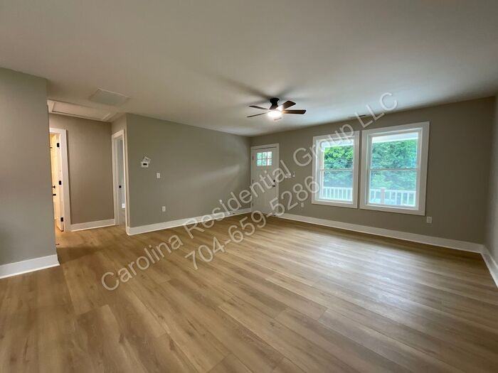 316 Zion Church Rd - Photo 3 of 15