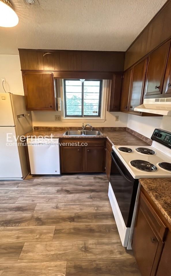 6237 Stockton Dr #A - Photo 3 of 21