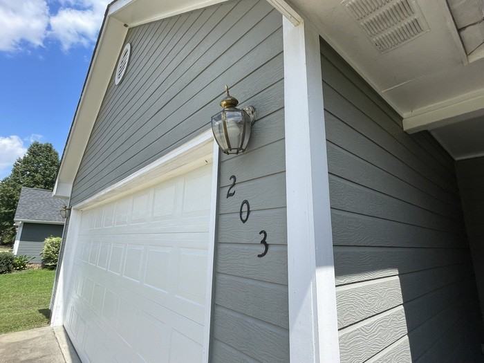 203 Longleaf Pines Dr - Photo 2 of 10